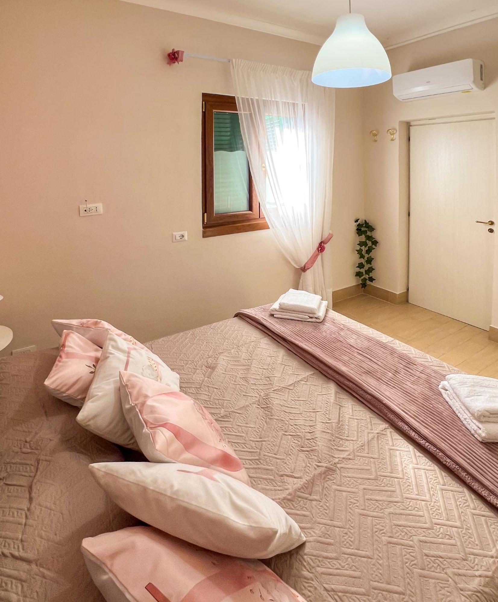 Romantic Suite نابولي المظهر الخارجي الصورة
