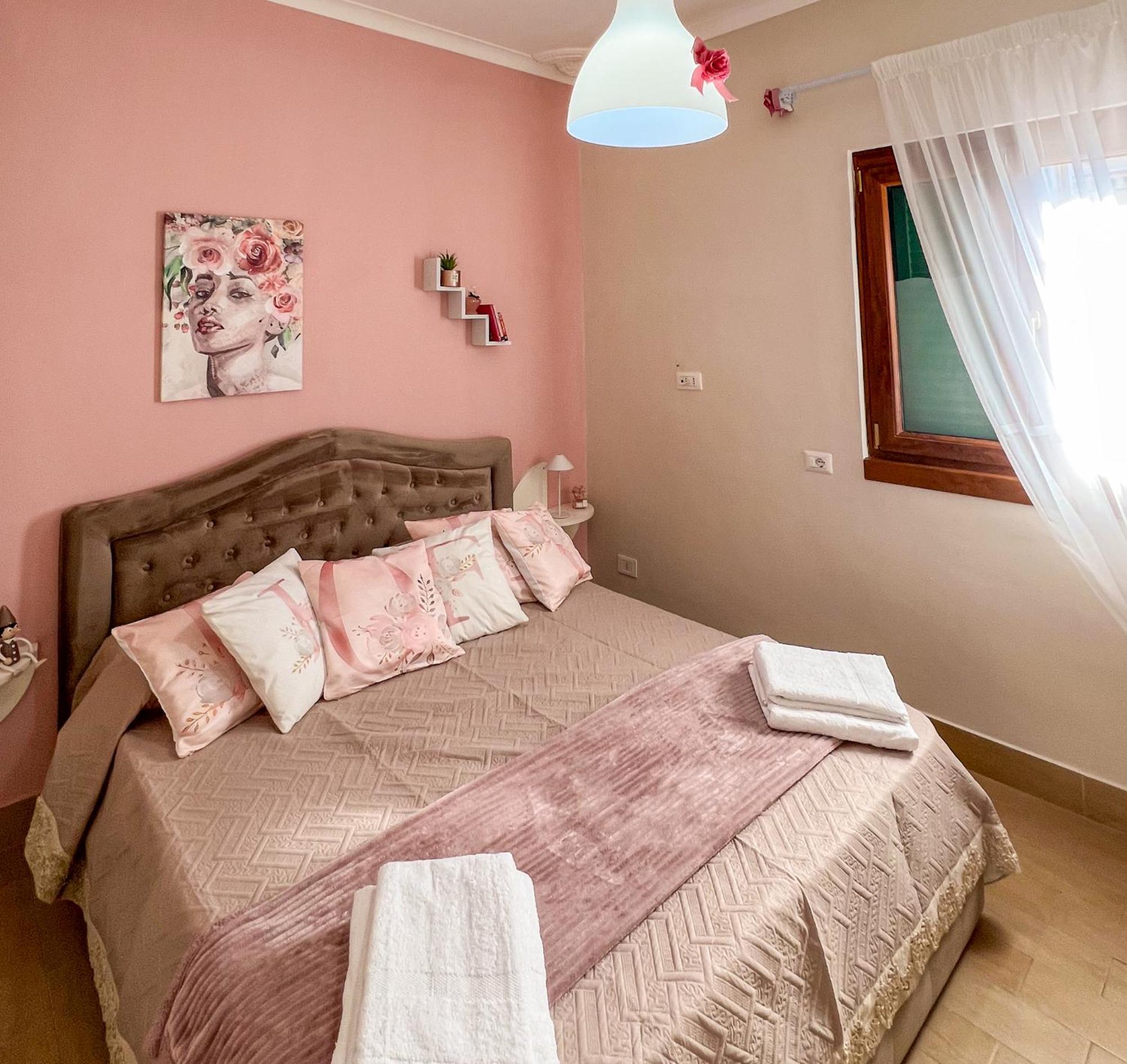 Romantic Suite نابولي المظهر الخارجي الصورة